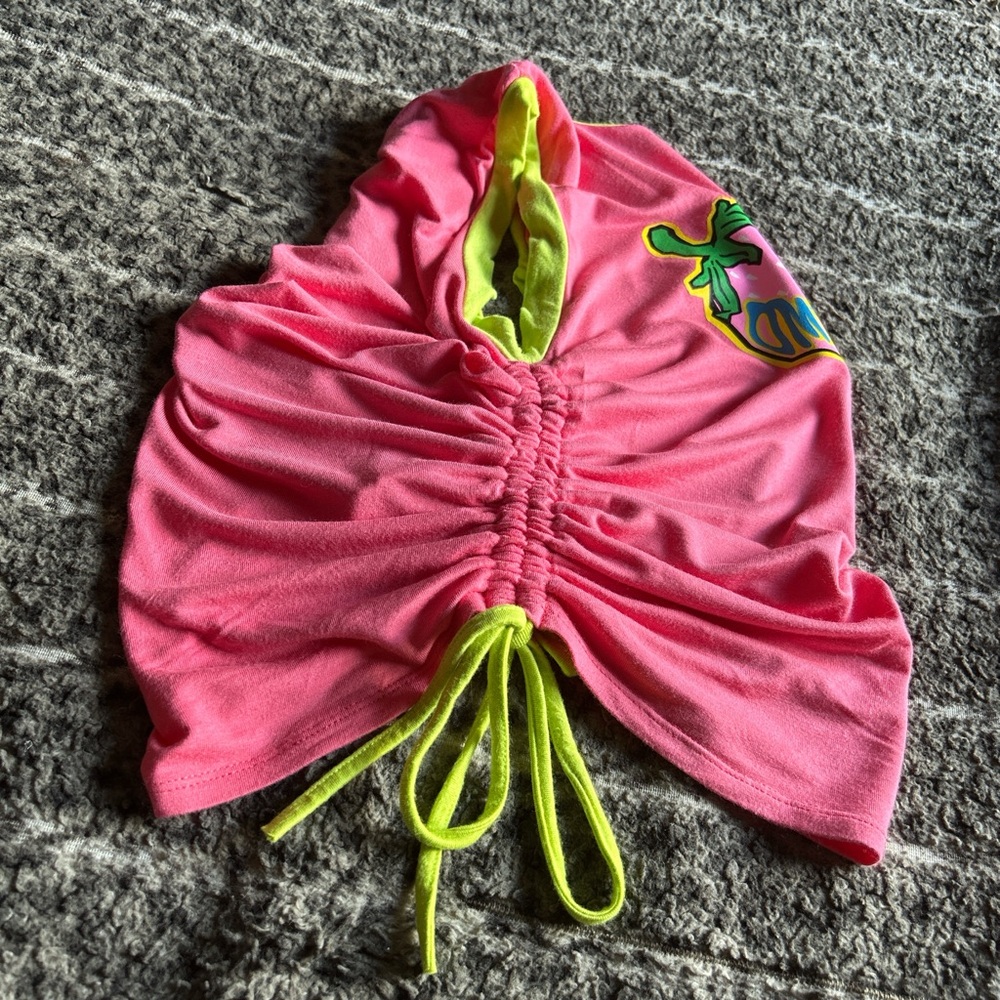 strawberry drawstring tank in pink 🍓